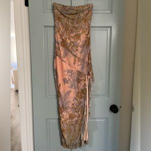 Revenge the Label Midi Dress in Light Pink. Wedding Guest Dress/Formal Dress.